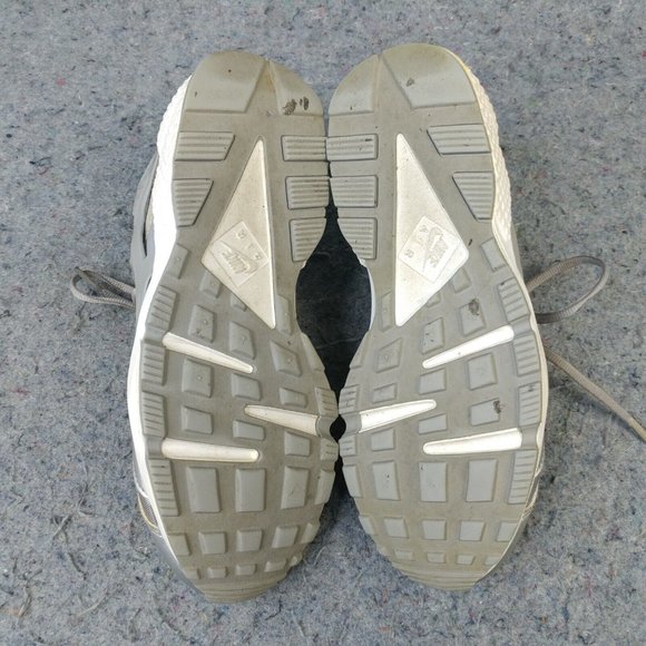 Nike Air Huarache Run SE Low Womens Size 8.5 Shoes Gray 859429-002 NO INSOLES - Picture 2 of 10